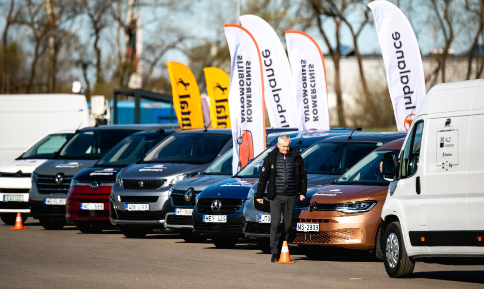 Komercinių automobilių bandymai