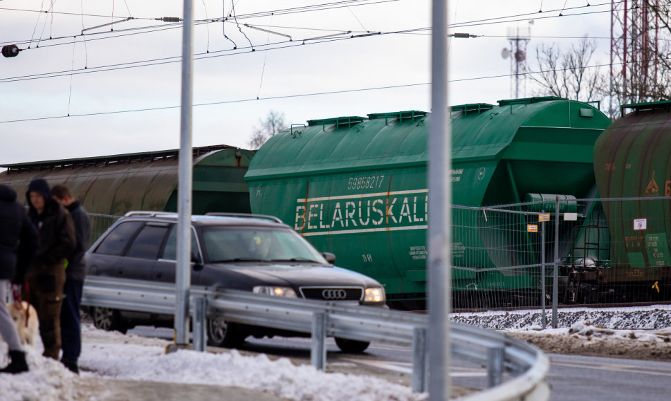 Atidarytas eismas per Lentvario tunelį