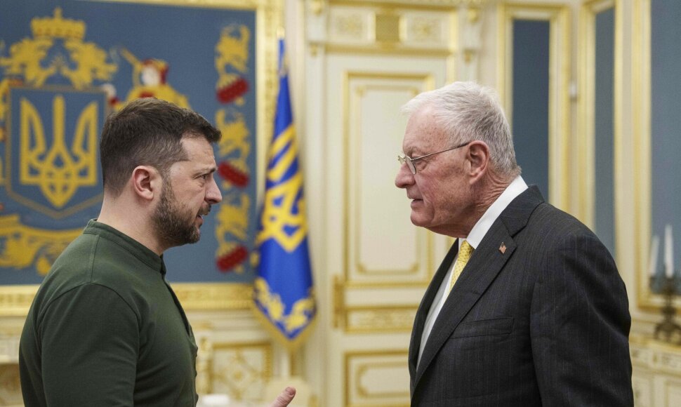 V. Zelenskis ir K. Kelloggas / Evgeniy Maloletka / AP