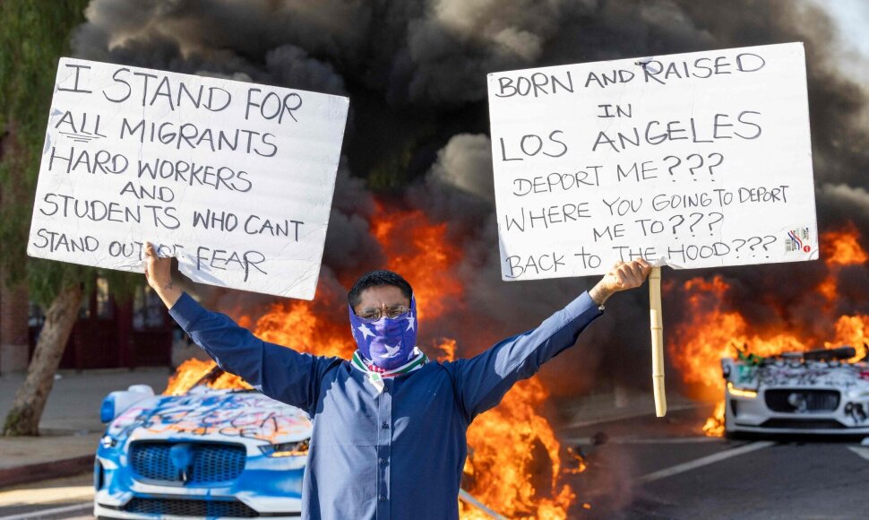 Protestai Los Andžele / RINGO CHIU / AFP