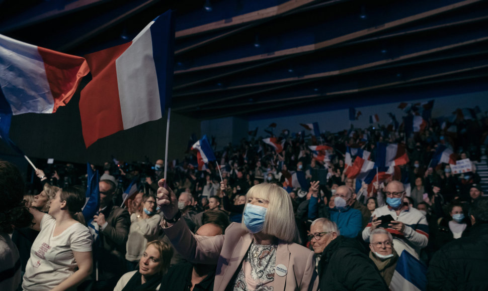 Marine Le Pen partijos rėmėjai