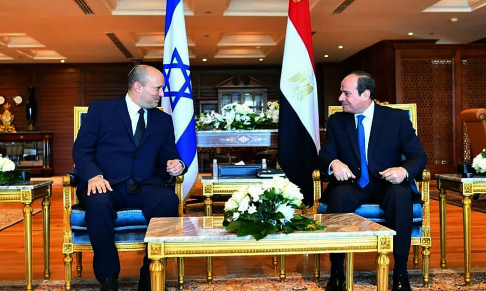 Naftali Bennettas ir Abdel Fattahas al Sisi