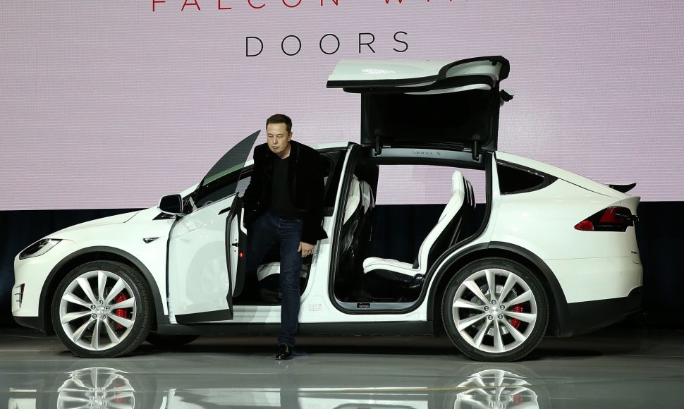 „Tesla Model X“ pristatymas