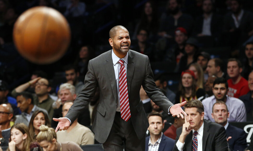 J.B.Bickerstaffas