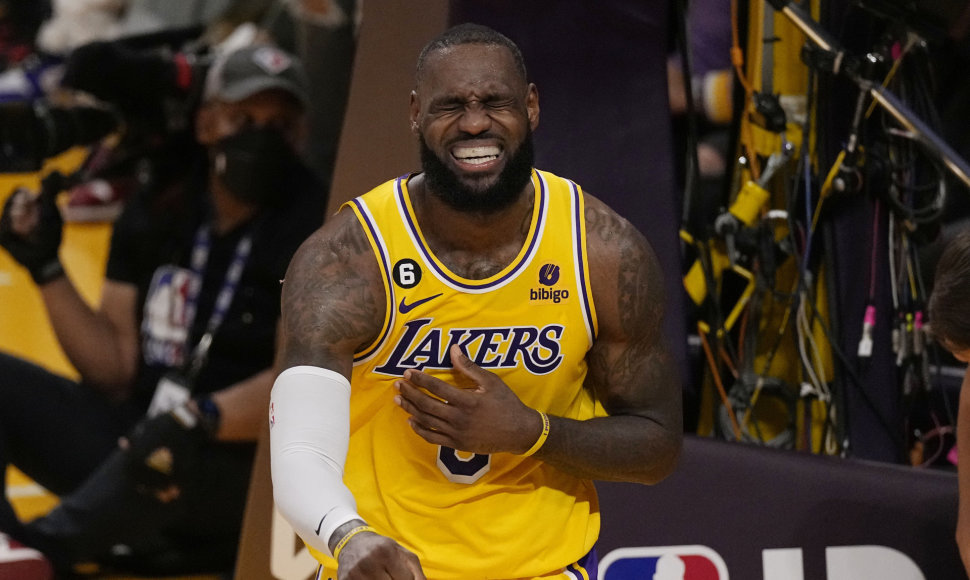 3-5. LeBronas Jamesas („Los Angeles Lakers“) – 47,6 mln. JAV dolerių