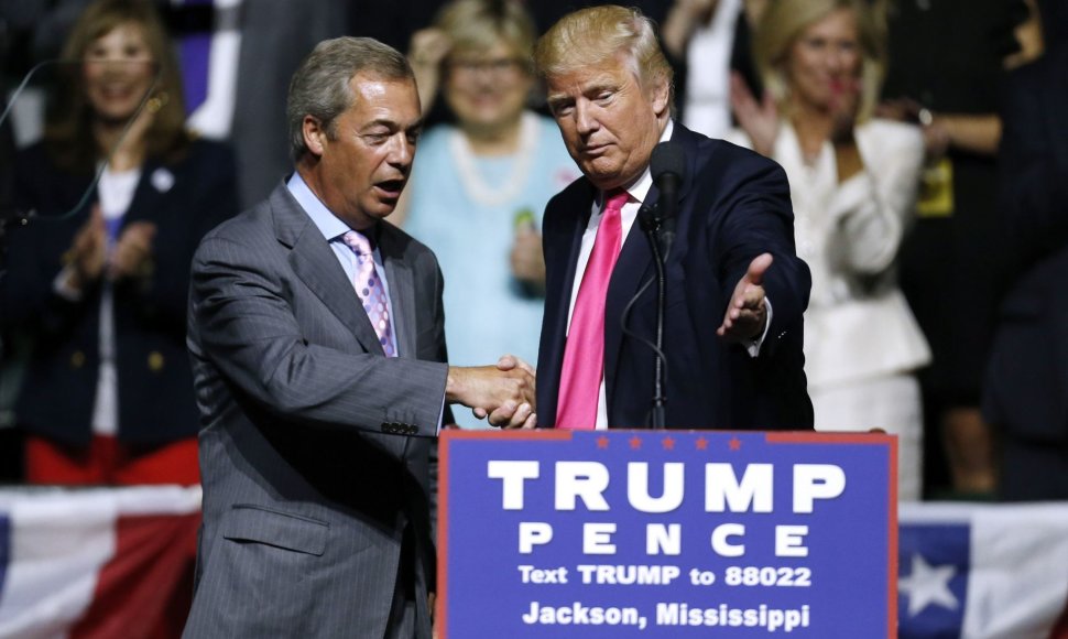 Nigelas Farage'as dalyvavo respublikonų kandidato į JAV prezidentus Donaldo Trumpo kampanijos renginyje Misisipės valstijoje