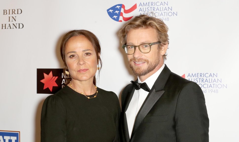 Simonas Bakeris su žmona Rebecca Rigg