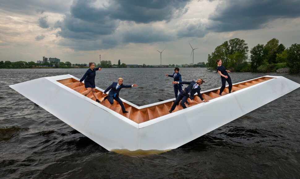 &bdquo;The Weight of Water&ldquo;