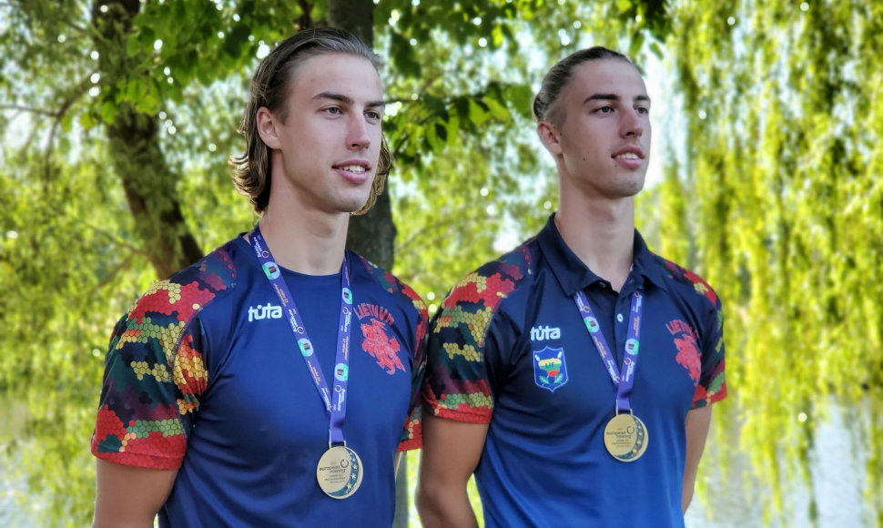  Broliai Domantas ir Dovydas Stankūnai Europos irklavimo jaunimo (iki 23 metų) čempionate iškovojo auksą.