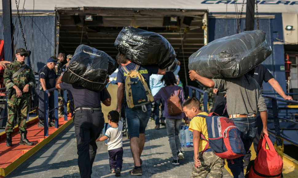 Migrantai išvyksta iš Lesbo salos