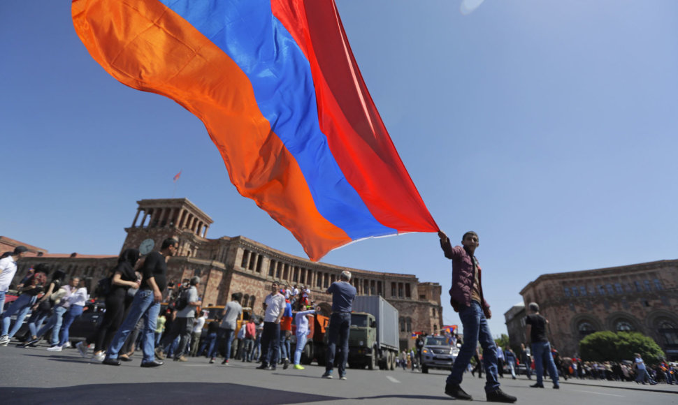 Armėnijoje tęsiasi protestai