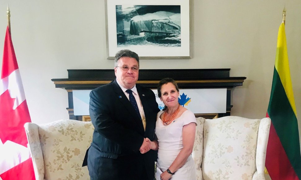 Linas Linkevičius su Kanados užsienio reikalų ministre Chrystia Freeland