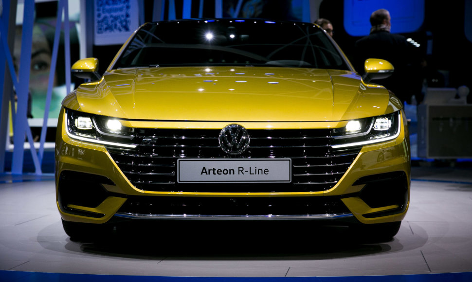 Ženevos automobilių parodoje įvyko naujos kartos „Volkswagen Arteon“ premjera