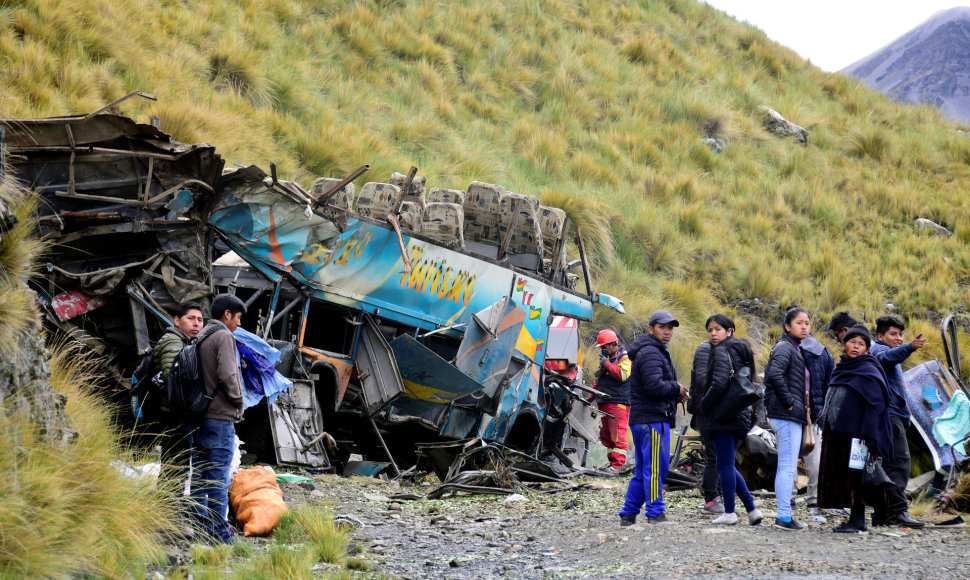 Autobuso avarija Bolivijoje