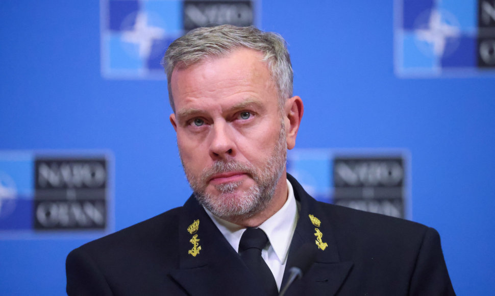 NATO karinio komiteto vadovas admirolas Robas Baueris