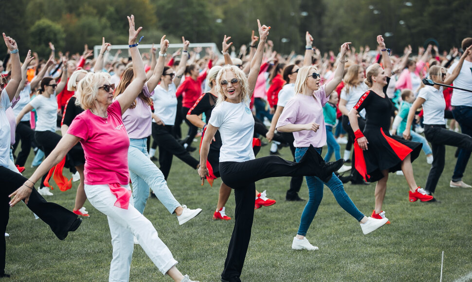 Festivalis &bdquo;Sportas visiems&ldquo; sugrįžo į Palangą: tūkstančiai dalyvių, daugybė veiklų ir judėjimo džiaugsmas