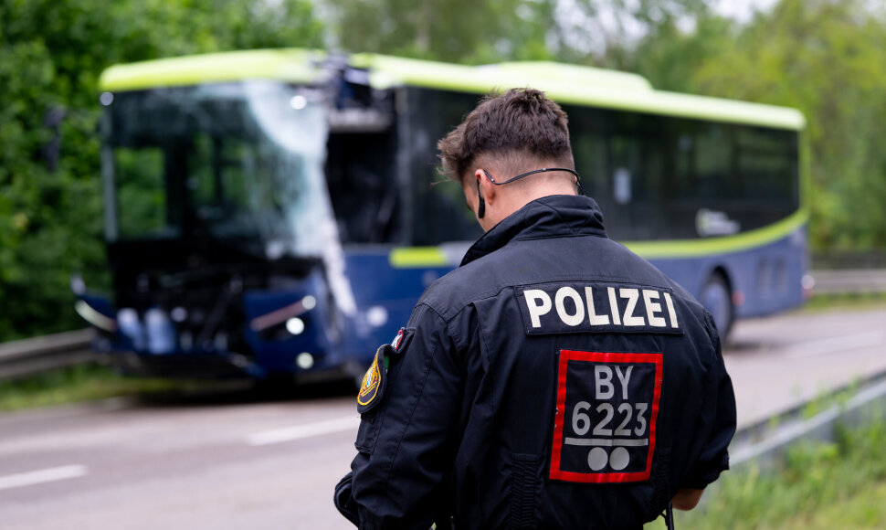 Per tragišką dviejų autobusų avariją Vokietijoje žuvo berniukas