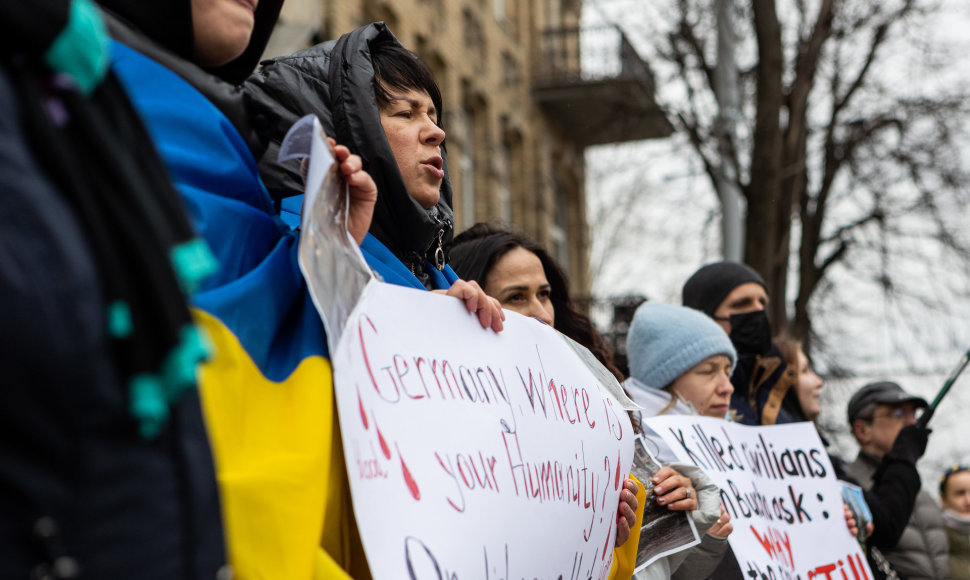 Protestas prie Vokietijos ambasados Vilniuje