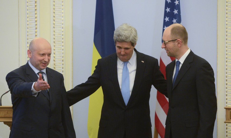 J.Kerry vizitas Kijeve