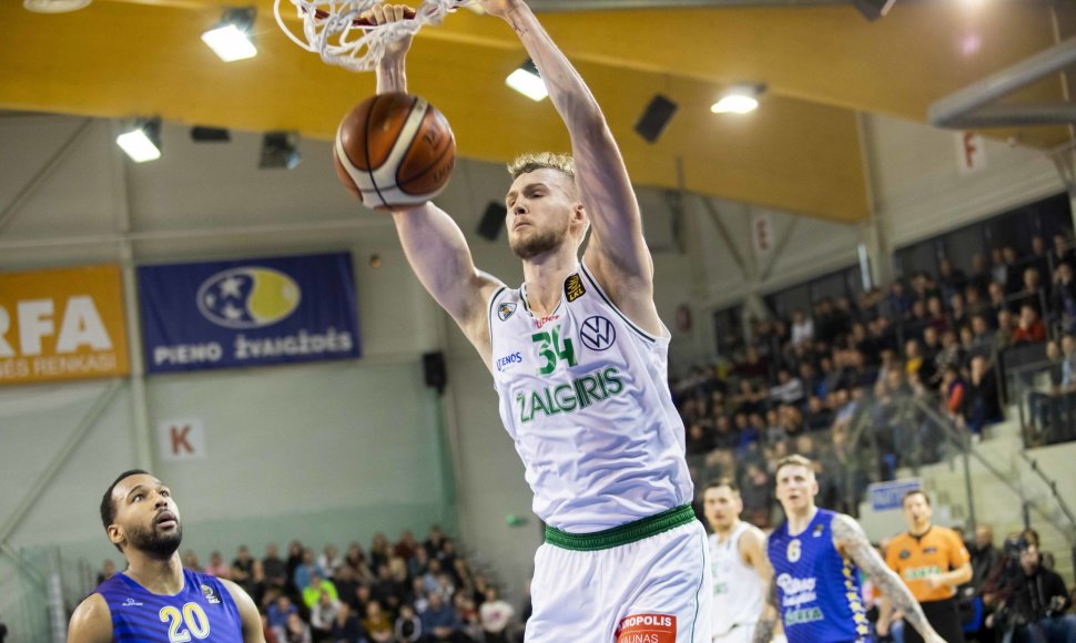 LKL rungtynės: „Pieno žvaigždės“ - „Žalgiris“