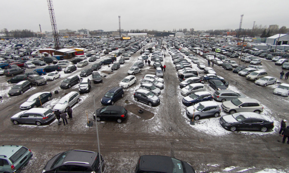 Kauno automobilių turguje