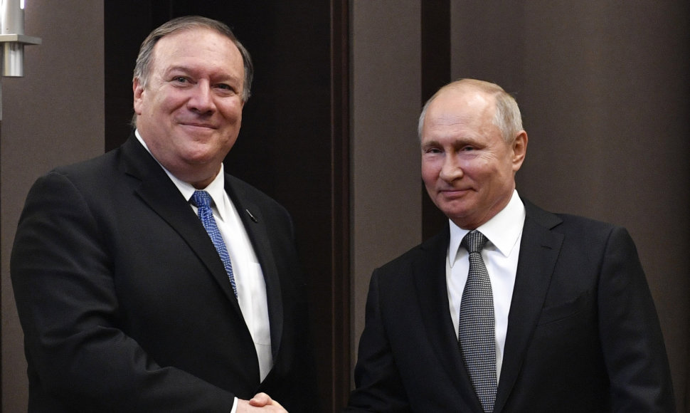 Mike'as Pompeo ir Vladimiras Putinas