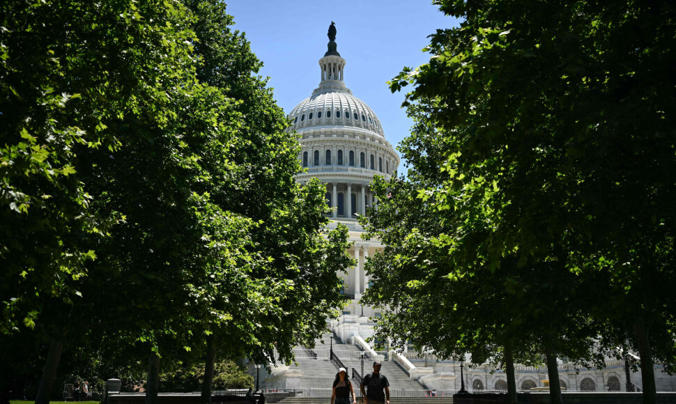 KENT NISHIMURA / AFP