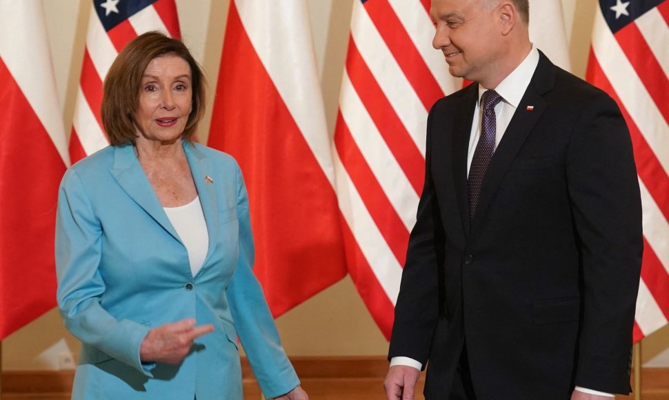 N.Pelosi ir A.Duda