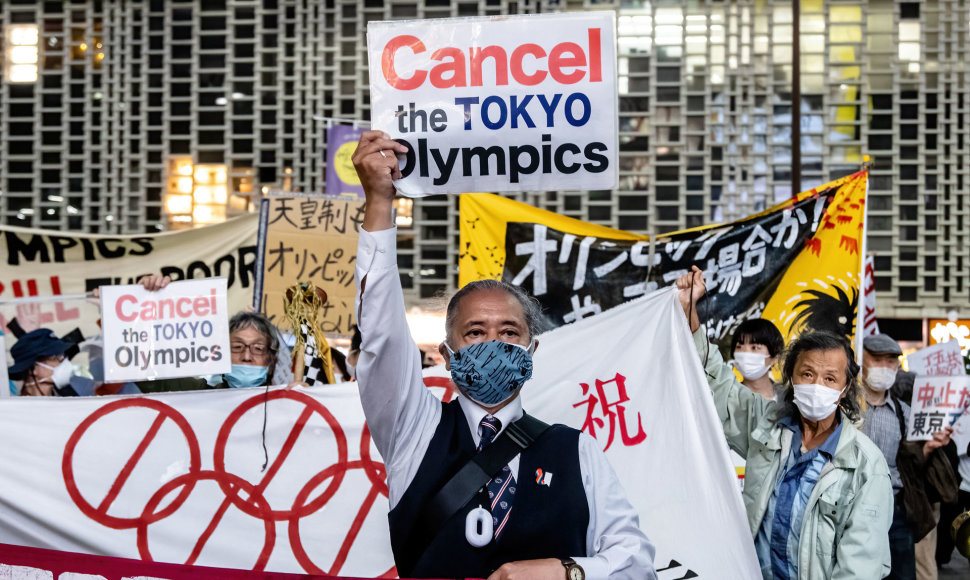 Japonai reikalauja atšaukti olimpines žaidynes