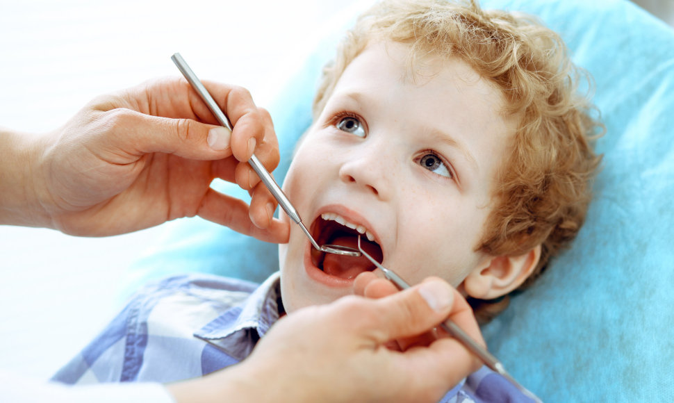 Vaikas pas odontologą