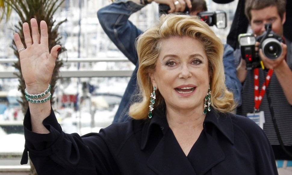 Catherine Deneuve 2010 metais