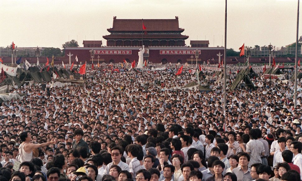 Protestuotojai Tiananmenio aikštėje 1989 metais