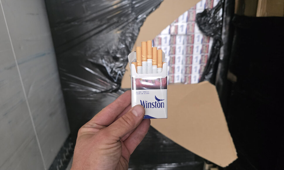 Karmėlavoje MKT pareigūnai sulaikė didžiulę cigarečių siunta