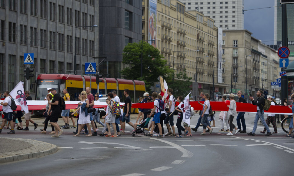 Ptrotestas prie&scaron; skiepus Var&scaron;uvoje