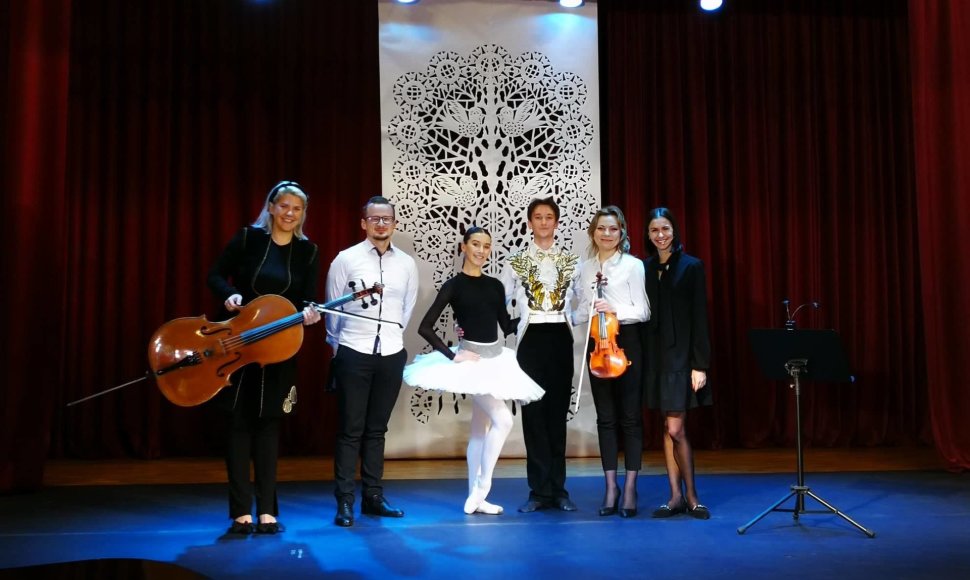 Lapkričio 20-ąją „Muzika mažoms ausytėms III“ atlikėjai pasirodė Druskininkų kultūros centro Viečiūnų laisvalaikio salėje