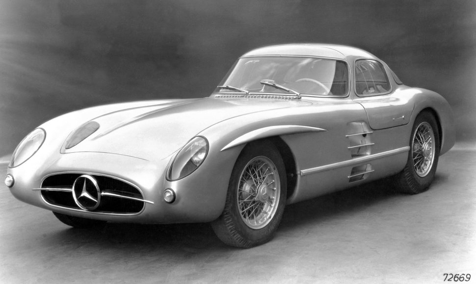 Už 135 mln. eurų parduotas 1955-ųjų „Mercedes-Benz“
