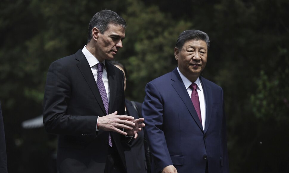 Pedro Sanchezas ir Xi Jinpingas / ANDRES MARTINEZ CASARES / AP