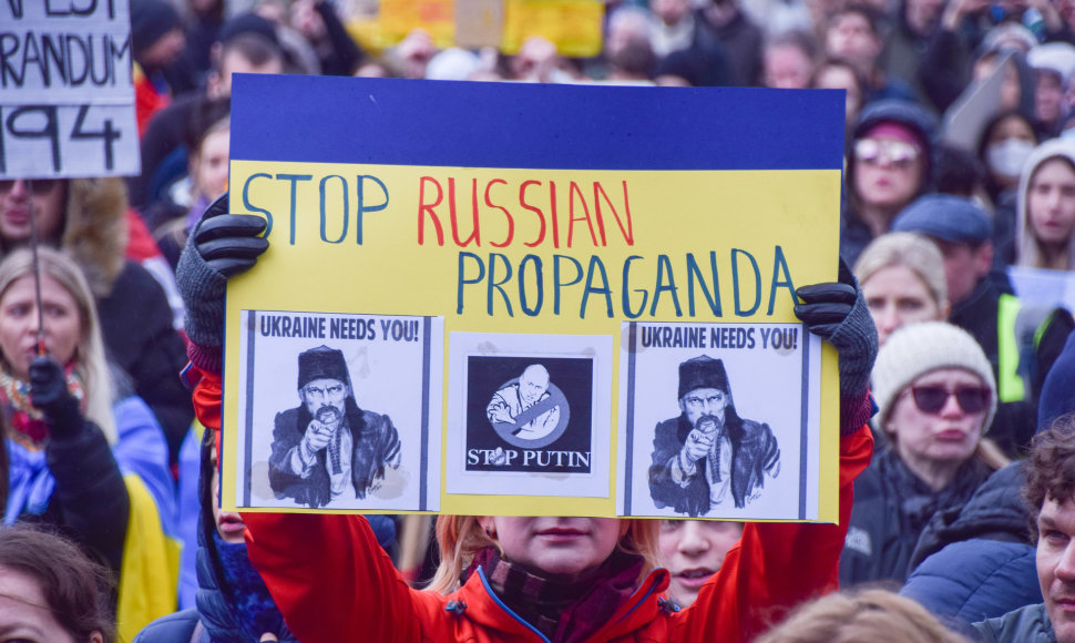 Protestas Londone palaikantis Ukrainą