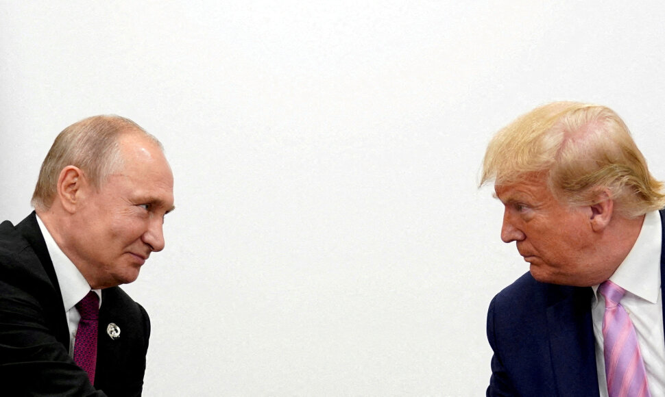 Vladimiras Putinas ir Donaldas Trumpas, 2019 m. Osaka, Japonija