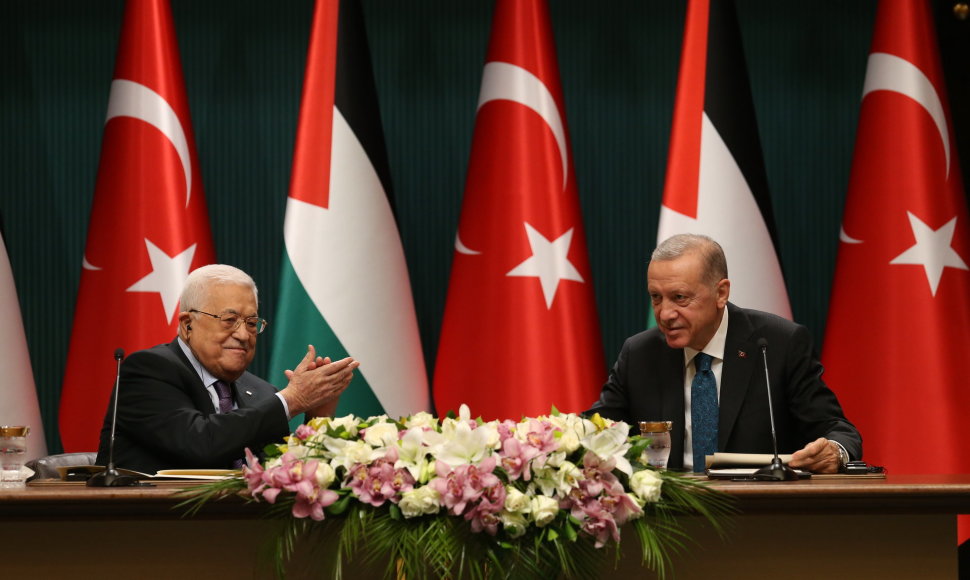 Palestinos prezidentas Mahmudas Abbasas ir Turkijos lyderis Recepas Tayyipas Erdoganas