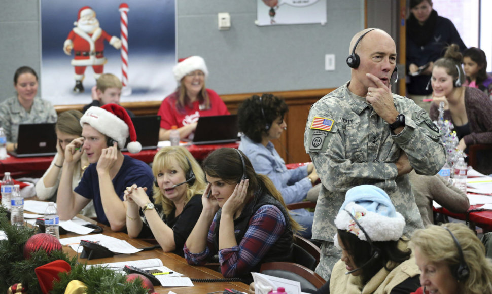 JAV oro pajėgų bazė jau pasiruošusi padėti vaikams sekti Kalėdų Senelio kelionę