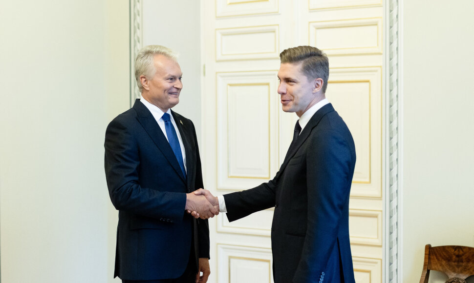 Gitanas Nausėda, Mindaugas Sinkevičius