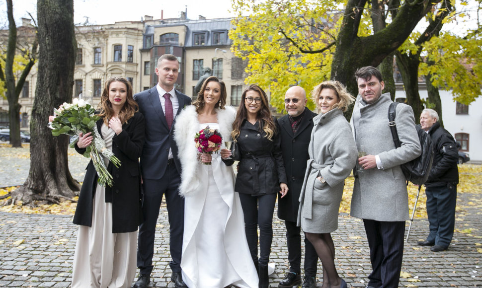 Greta Mikalauskytė, Robertas Šuškievičius su žmona Aurelija, Eglė Jakštytė, Audrius Giržadas, Liucina ir Tadas Rimgailos