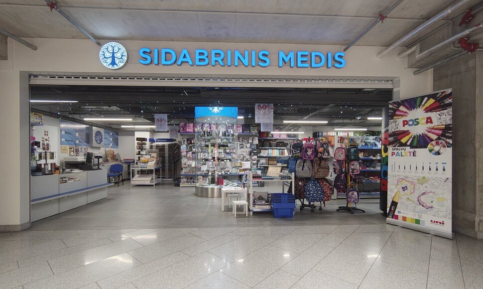 &bdquo;Vilnius Outlet&ldquo; įsikūrusi biuro ir kanceliarinių prekių parduotuvė &bdquo;Sidabrinis medis&ldquo;: tvarūs sprendimai bei &scaron;imtametės technologijos 