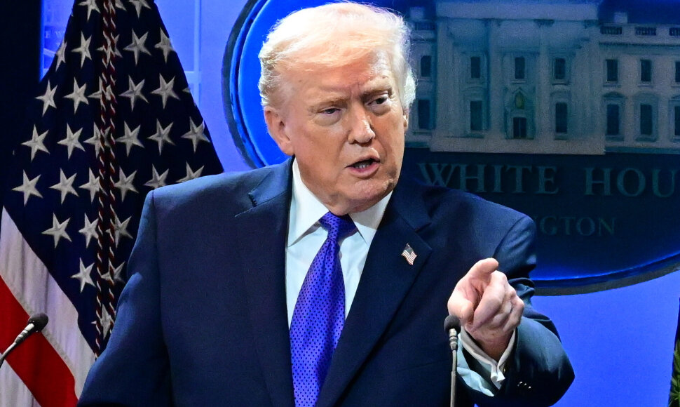 Donaldas Trumpas / Kyle Mazza