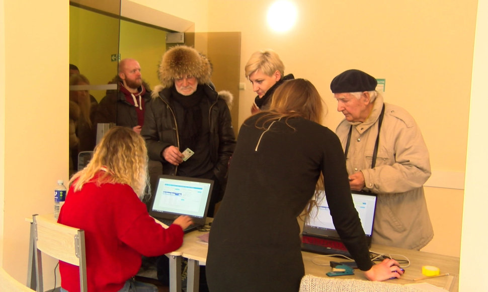 Rinkėjų eilės Vilniaus Šilo apylinkėje