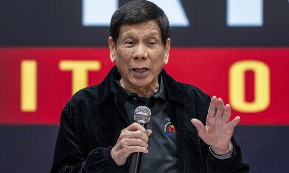 R. Duterte / Vernon Yuen / AP