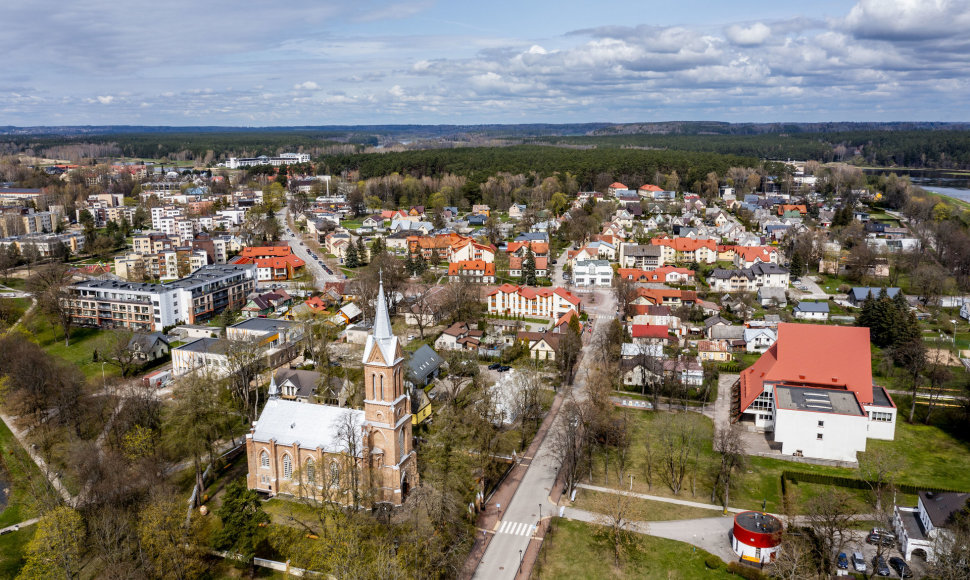 Birštonas – kurortinis miestas Lietuvos pietuose, Kauno apskrityje.