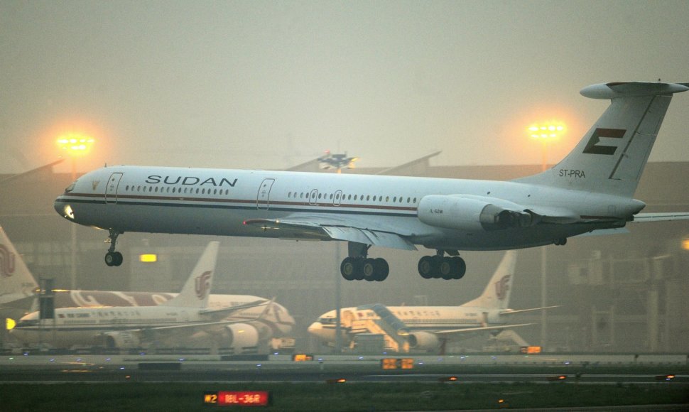 Sudano prezidento Omaro al Bashiro lėktuvas Kinijoje