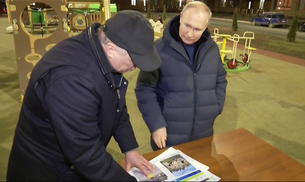 V.Putinas tariamai apsilankė Mariupolyje